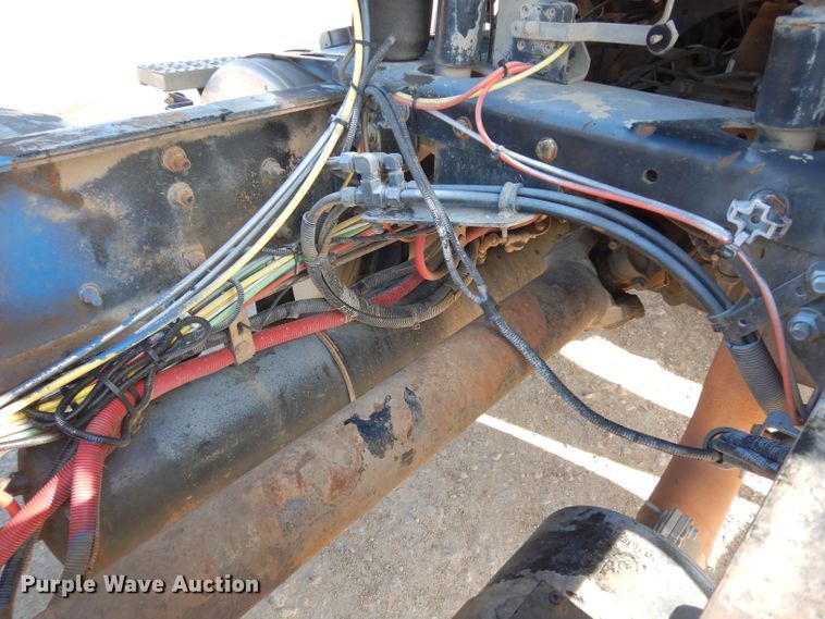 image for item DG6351 2006 Sterling LT8500 truck cab and chassis