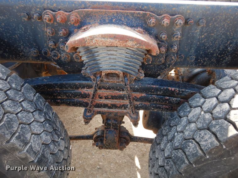 image for item DG6351 2006 Sterling LT8500 truck cab and chassis