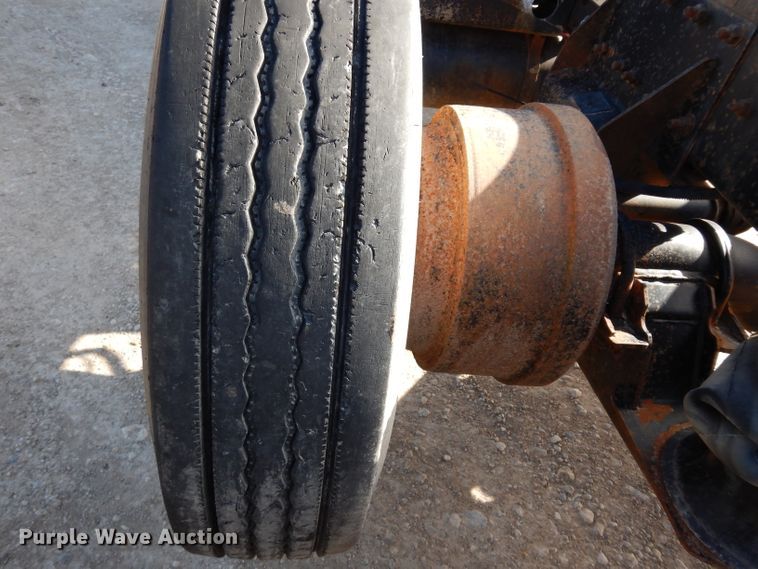 image for item DG6351 2006 Sterling LT8500 truck cab and chassis