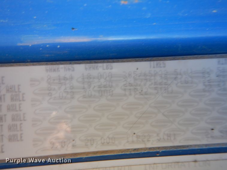 image for item DG6351 2006 Sterling LT8500 truck cab and chassis