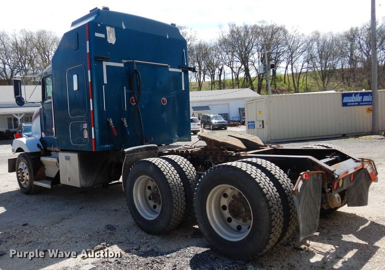 image for item DG6365 1998 Kenworth semi truck