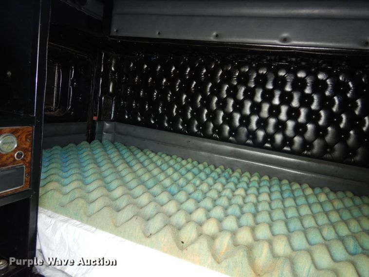 image for item DG6365 1998 Kenworth semi truck