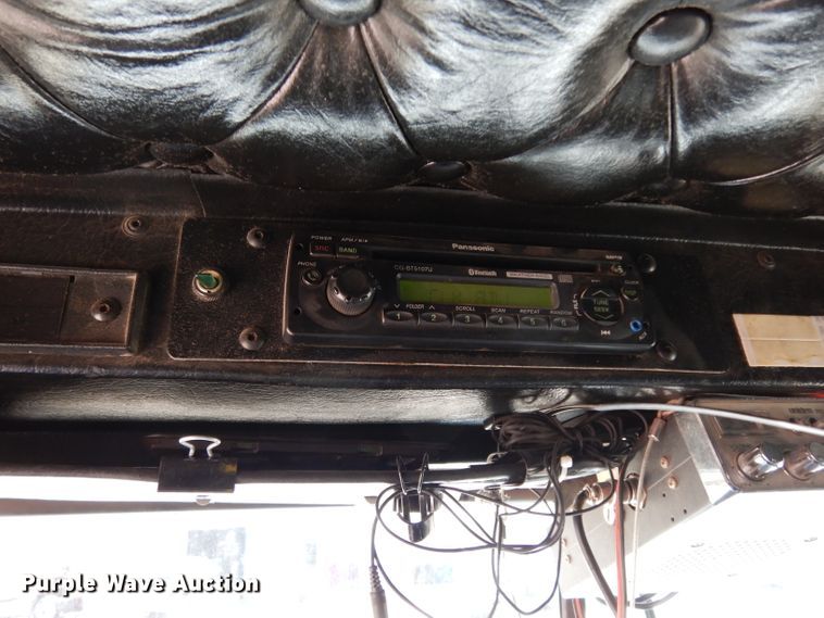 image for item DG6365 1998 Kenworth semi truck