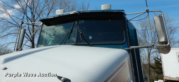 image for item DG6365 1998 Kenworth semi truck