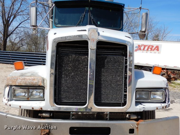 image for item DG6365 1998 Kenworth semi truck