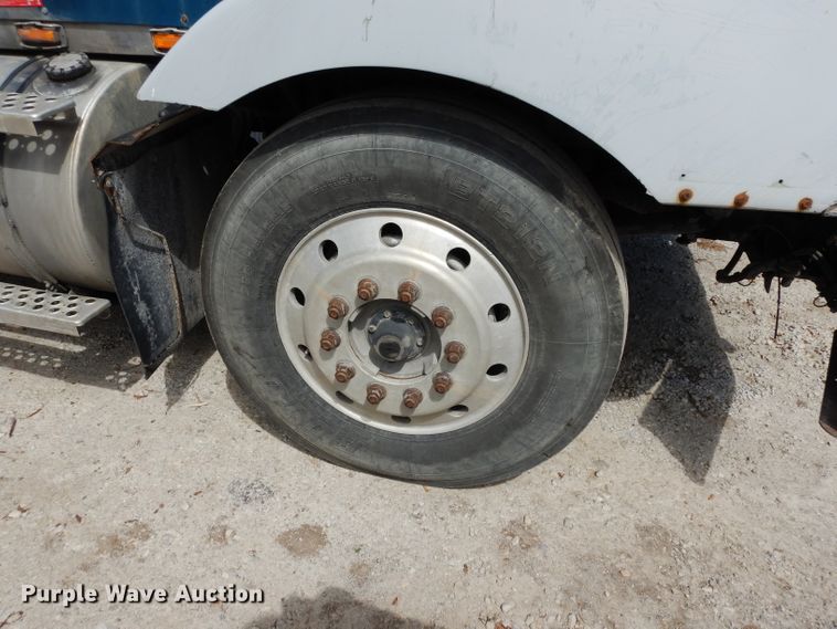 image for item DG6365 1998 Kenworth semi truck