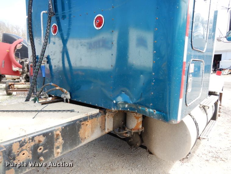 image for item DG6365 1998 Kenworth semi truck