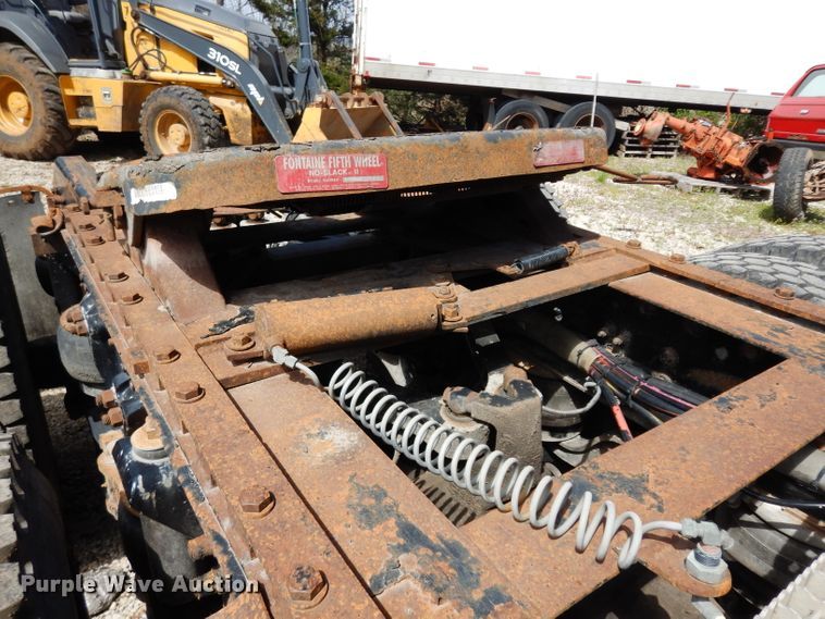 image for item DG6365 1998 Kenworth semi truck