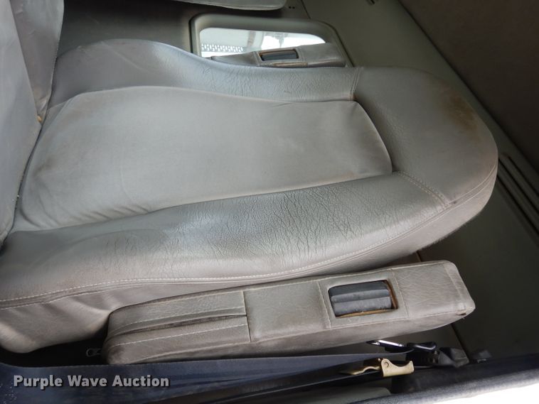 image for item DG6370 2006 Freightliner Columbia semi truck