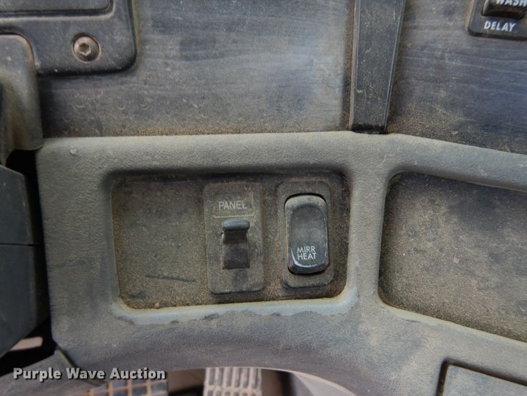 image for item DG6370 2006 Freightliner Columbia semi truck