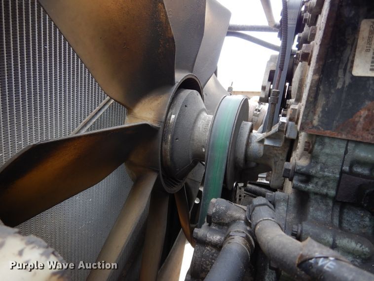 image for item DG6370 2006 Freightliner Columbia semi truck