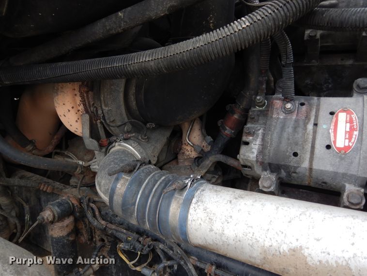 image for item DG6370 2006 Freightliner Columbia semi truck