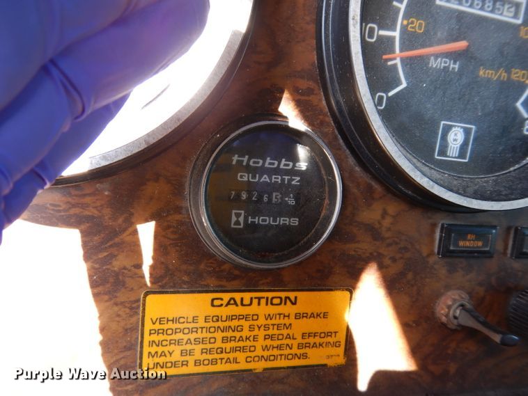 image for item DG6392 1996 Kenworth T800 semi truck