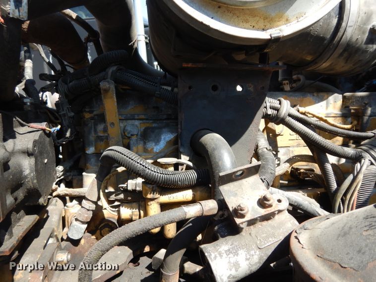 image for item DG6392 1996 Kenworth T800 semi truck