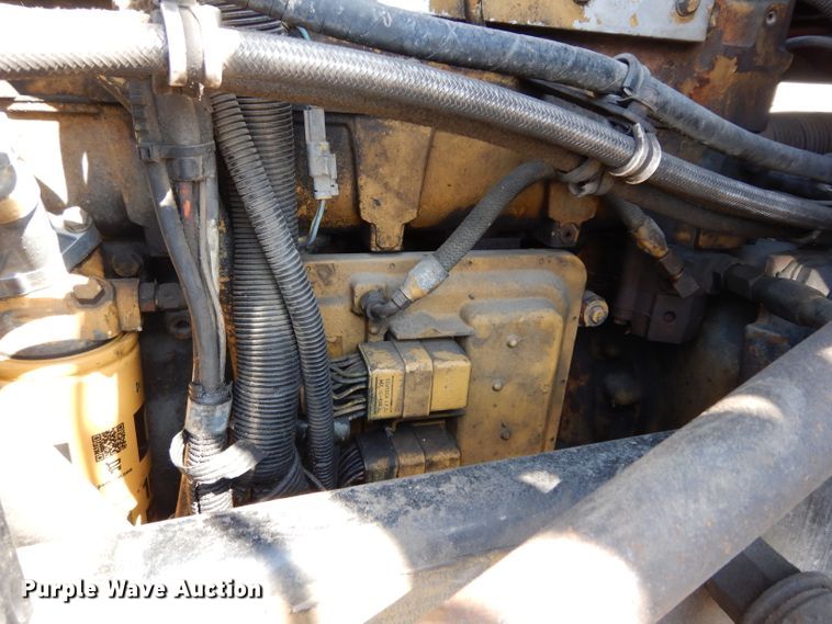 image for item DG6392 1996 Kenworth T800 semi truck