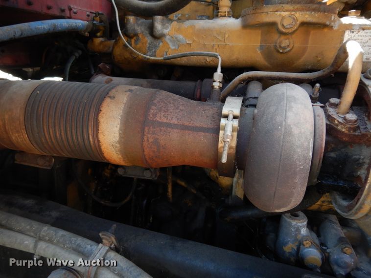 image for item DG6392 1996 Kenworth T800 semi truck