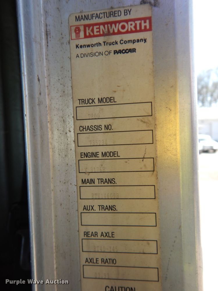 image for item DG6392 1996 Kenworth T800 semi truck