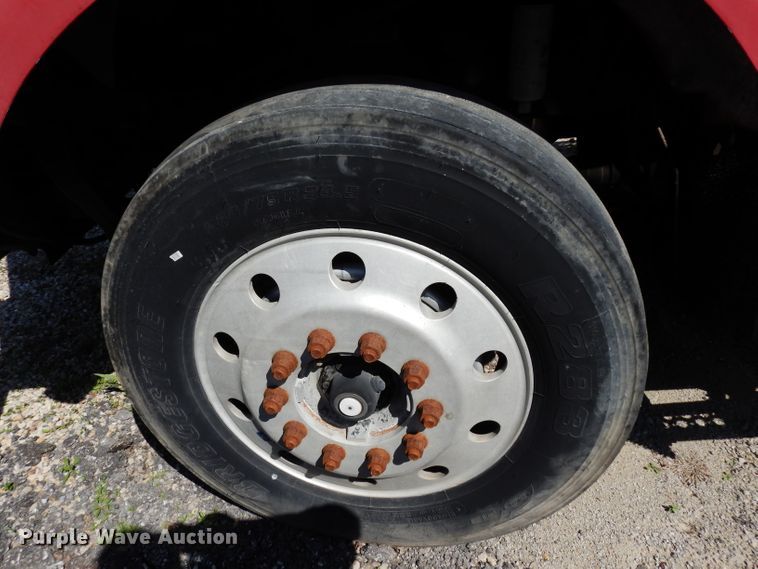 image for item DG6392 1996 Kenworth T800 semi truck