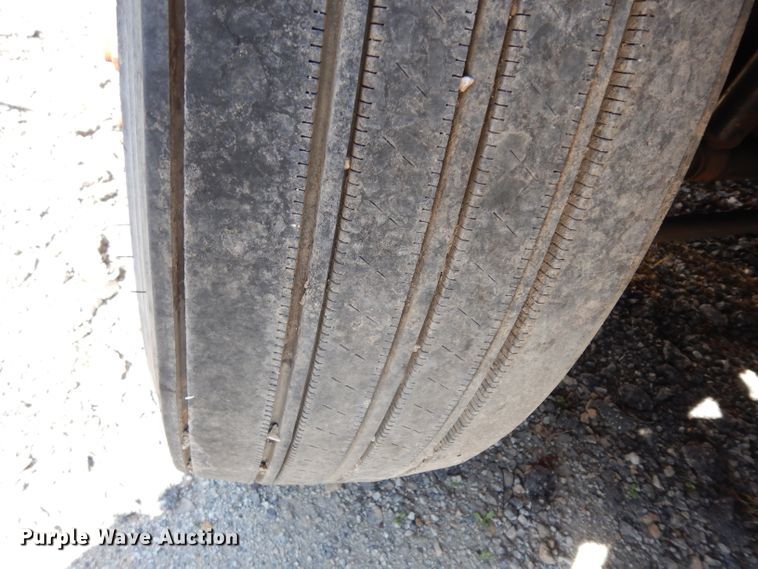 image for item DG6392 1996 Kenworth T800 semi truck