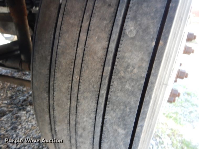 image for item DG6392 1996 Kenworth T800 semi truck