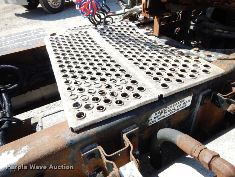 image for item DG6392 1996 Kenworth T800 semi truck