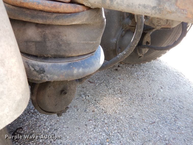 image for item DG6392 1996 Kenworth T800 semi truck