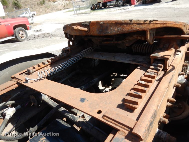 image for item DG6392 1996 Kenworth T800 semi truck