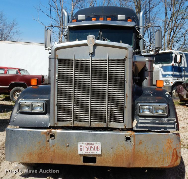 image for item DG6393 1996 Kenworth W900 semi truck