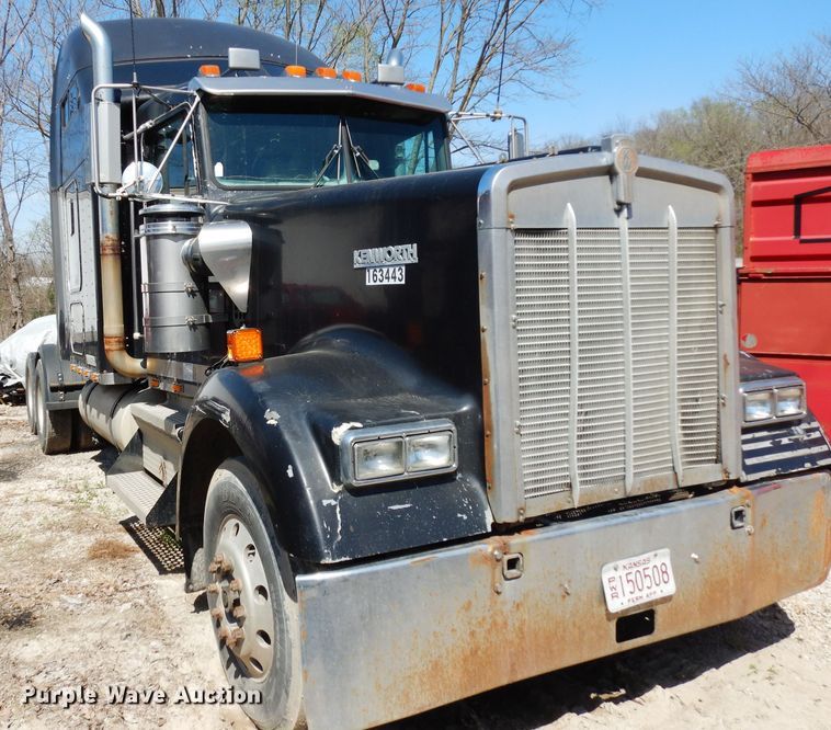 image for item DG6393 1996 Kenworth W900 semi truck