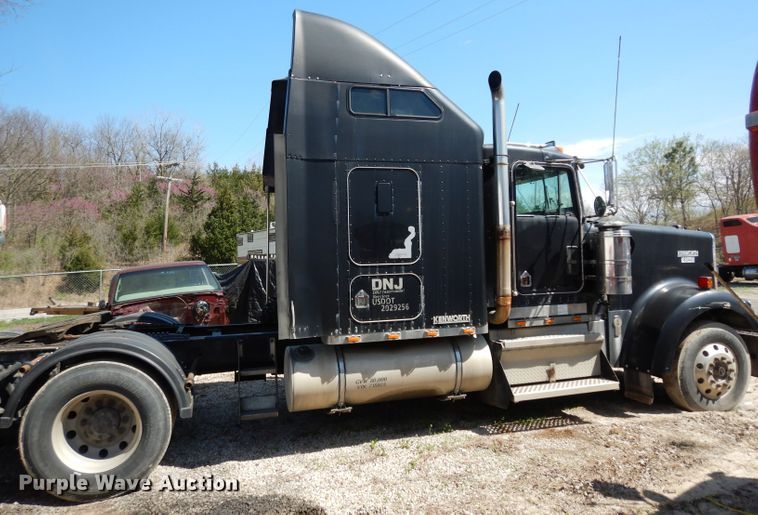 image for item DG6393 1996 Kenworth W900 semi truck