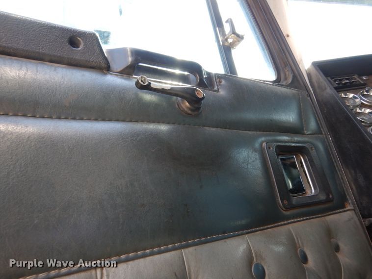 image for item DG6393 1996 Kenworth W900 semi truck