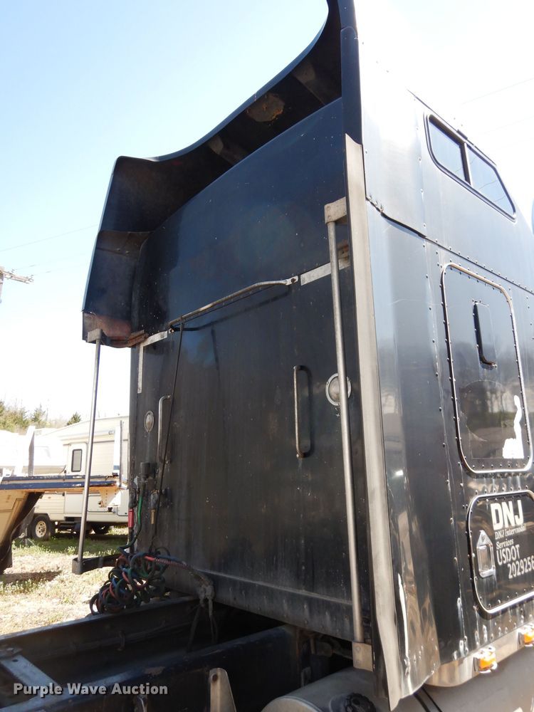 image for item DG6393 1996 Kenworth W900 semi truck