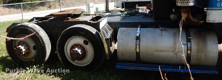 image for item DG6394 1984 Kenworth K100 semi truck