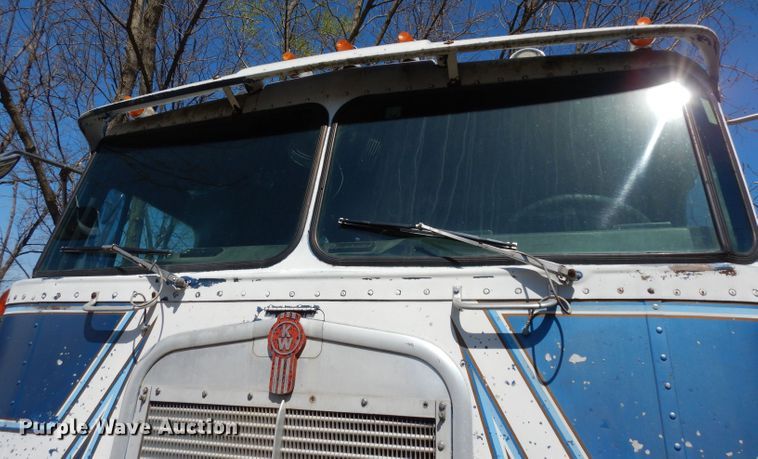 image for item DG6394 1984 Kenworth K100 semi truck