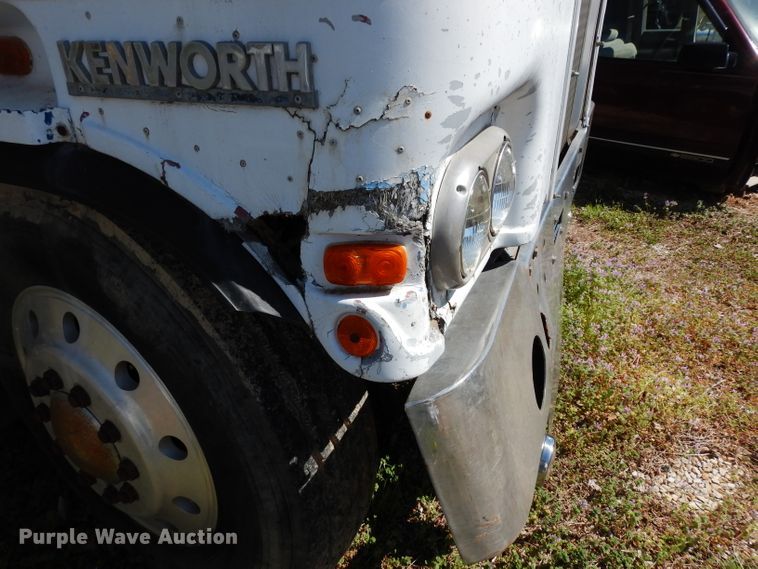 image for item DG6394 1984 Kenworth K100 semi truck