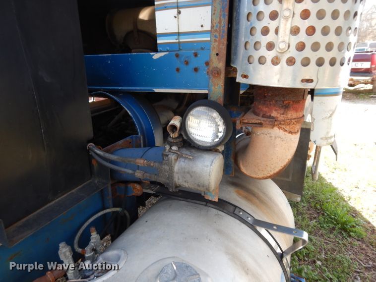 image for item DG6394 1984 Kenworth K100 semi truck