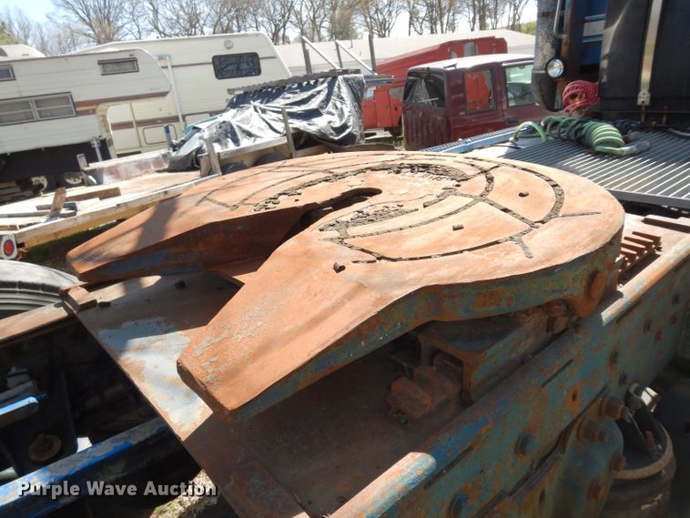 image for item DG6394 1984 Kenworth K100 semi truck