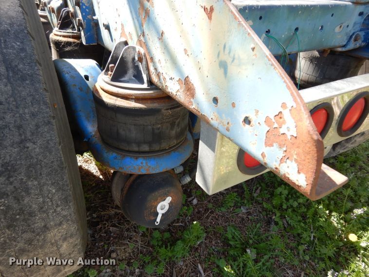 image for item DG6394 1984 Kenworth K100 semi truck