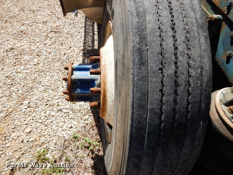 image for item DG6394 1984 Kenworth K100 semi truck