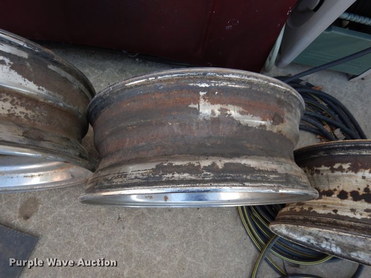 image for item DG6394 1984 Kenworth K100 semi truck