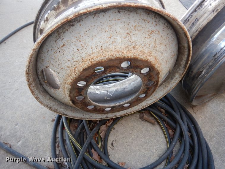 image for item DG6394 1984 Kenworth K100 semi truck