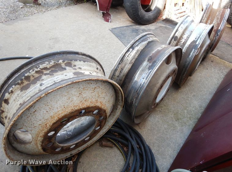 image for item DG6394 1984 Kenworth K100 semi truck