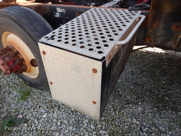 image for item DG6395 1995 Kenworth T600 semi truck