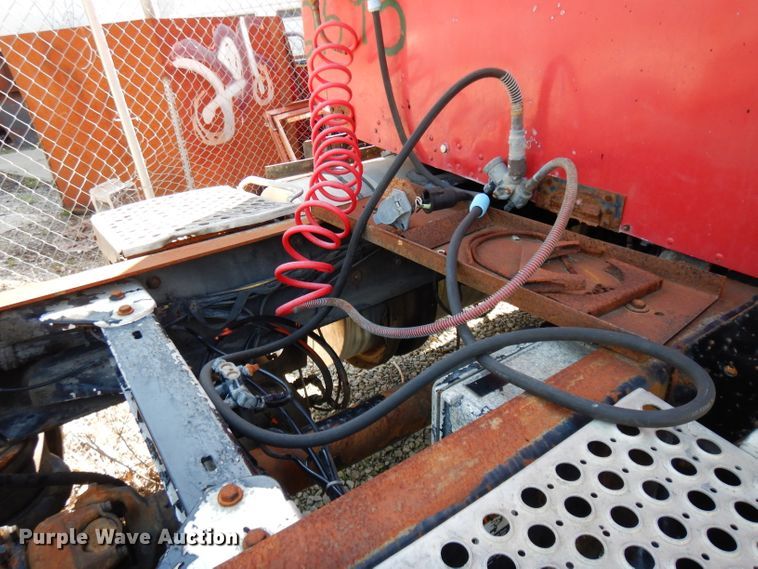 image for item DG6395 1995 Kenworth T600 semi truck