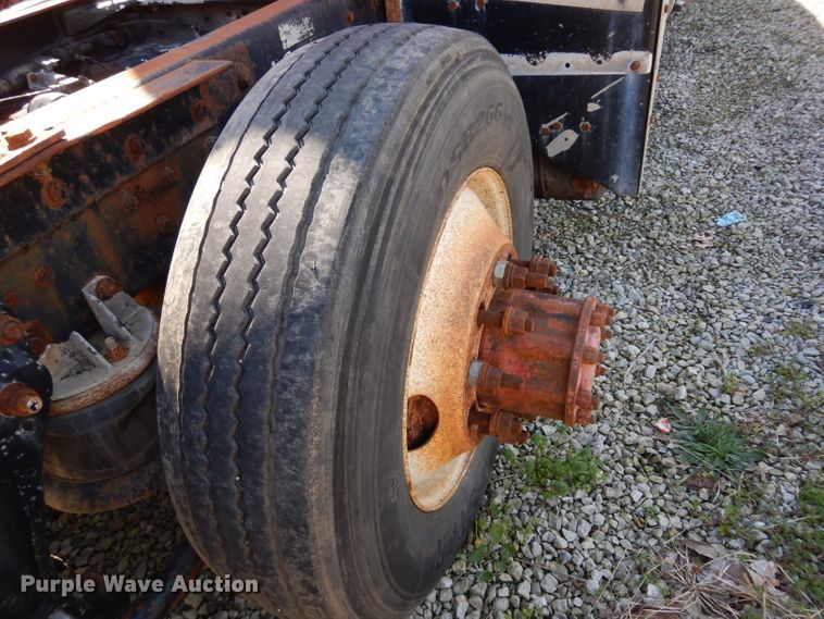 image for item DG6395 1995 Kenworth T600 semi truck