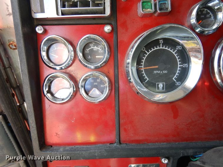 image for item DG6395 1995 Kenworth T600 semi truck