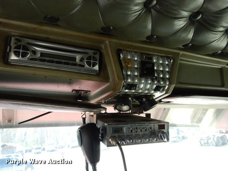 image for item DG6395 1995 Kenworth T600 semi truck