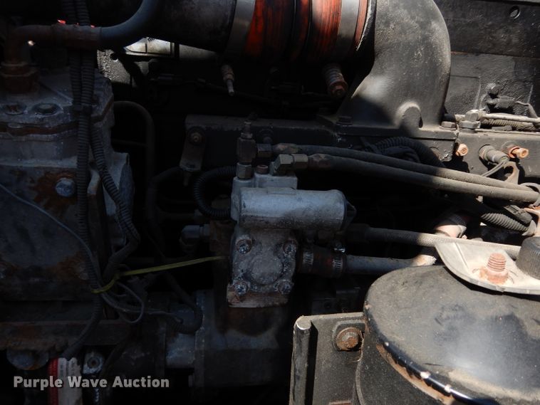 image for item DG6395 1995 Kenworth T600 semi truck