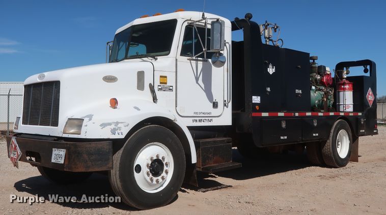 image for item DG7134 1998 Peterbilt 330 service truck