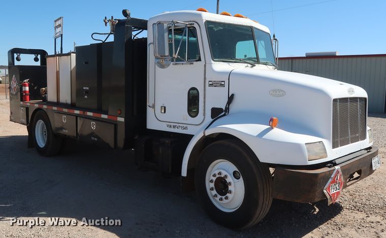 image for item DG7134 1998 Peterbilt 330 service truck